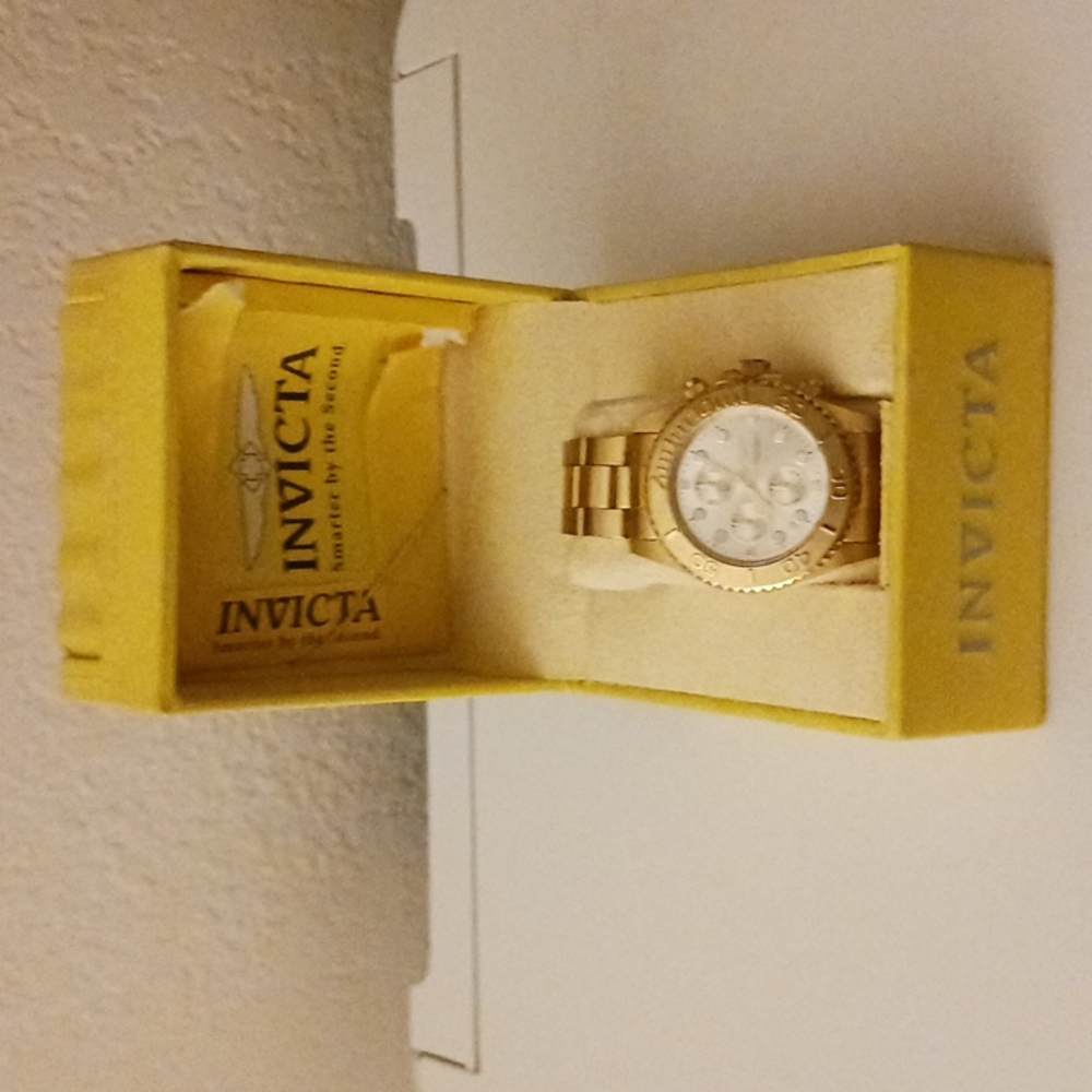 Invicta Men's Watch Pro Diver Champagne Dial Quartz Chronograph Bracelet 1774